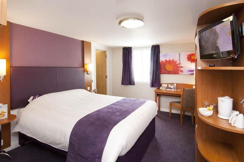 Premier Inn 케터링 외부 사진